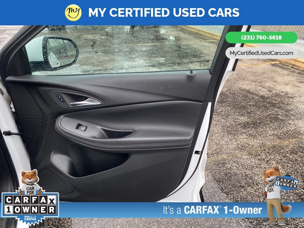 Used 2024 Buick Encore GX Sport Touring AWD/4WD image 19