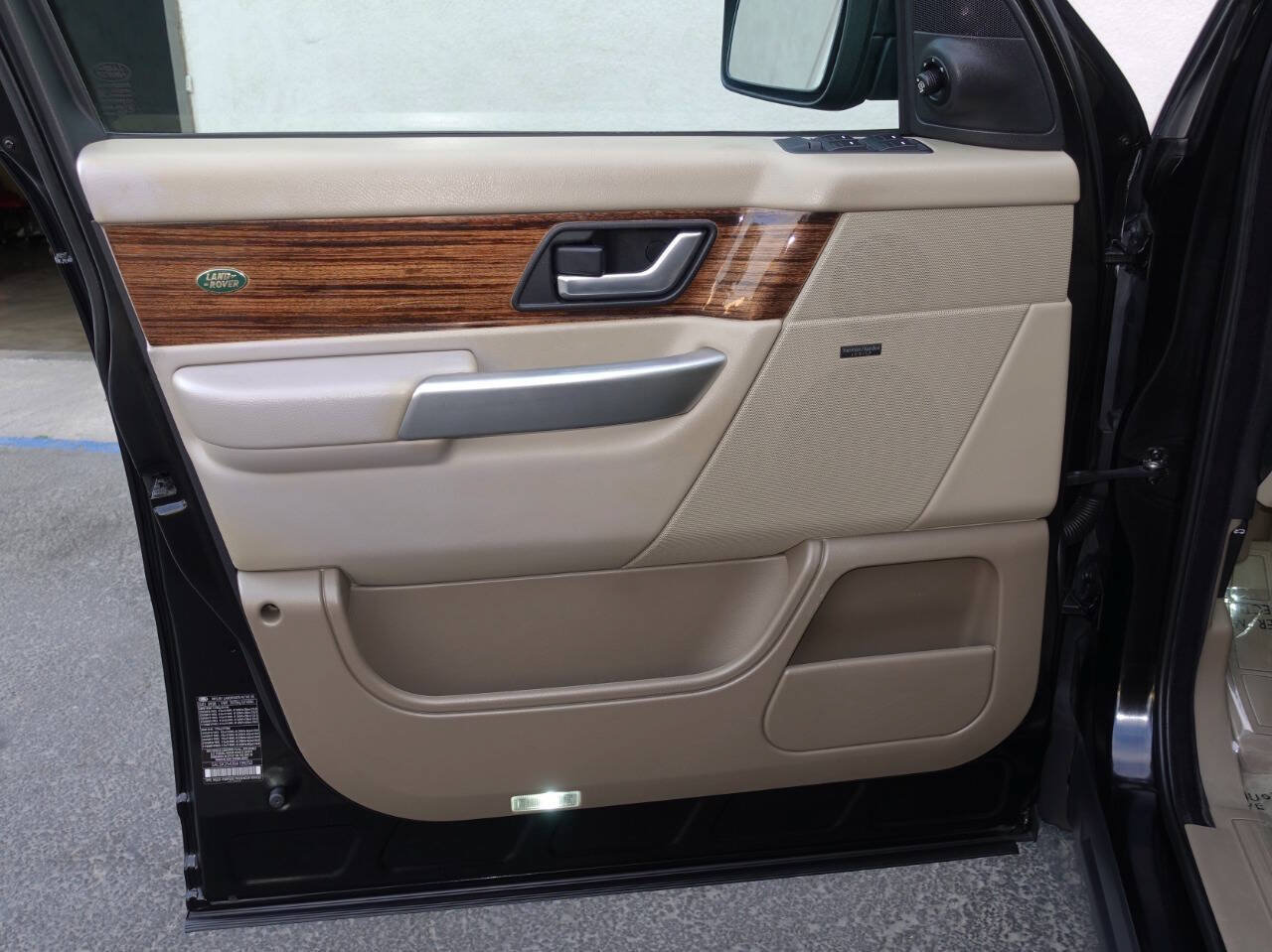 Used 2009 Land Rover Range Rover Sport HSE AWD/4WD image 29