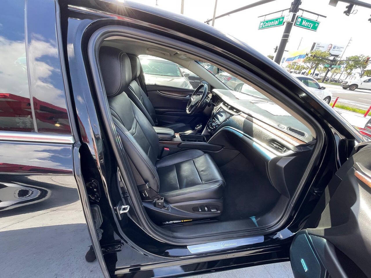 Used 2018 Cadillac XTS Luxury FWD image 16