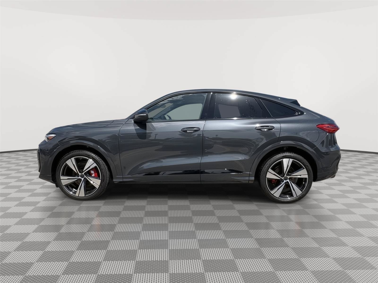 New 2026 Audi SQ5 Premium Plus AWD/4WD image 2