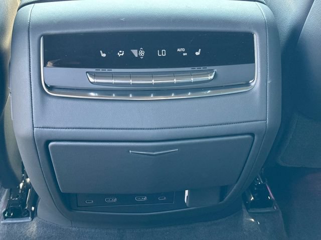 New 2026 Cadillac Escalade ESV Sport w/ LPO, Floor Liner Package AWD/4WD image 17