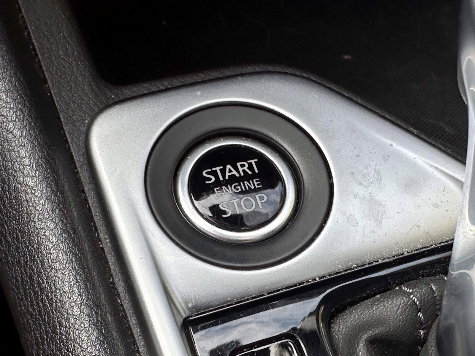 Certified 2023 Nissan Sentra SV FWD image 24