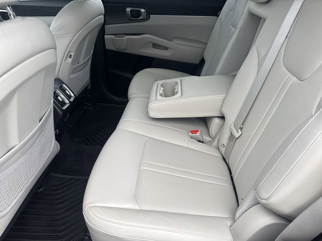 Used 2024 Kia Sorento S w/ Panoramic Sunroof Package AWD/4WD image 31