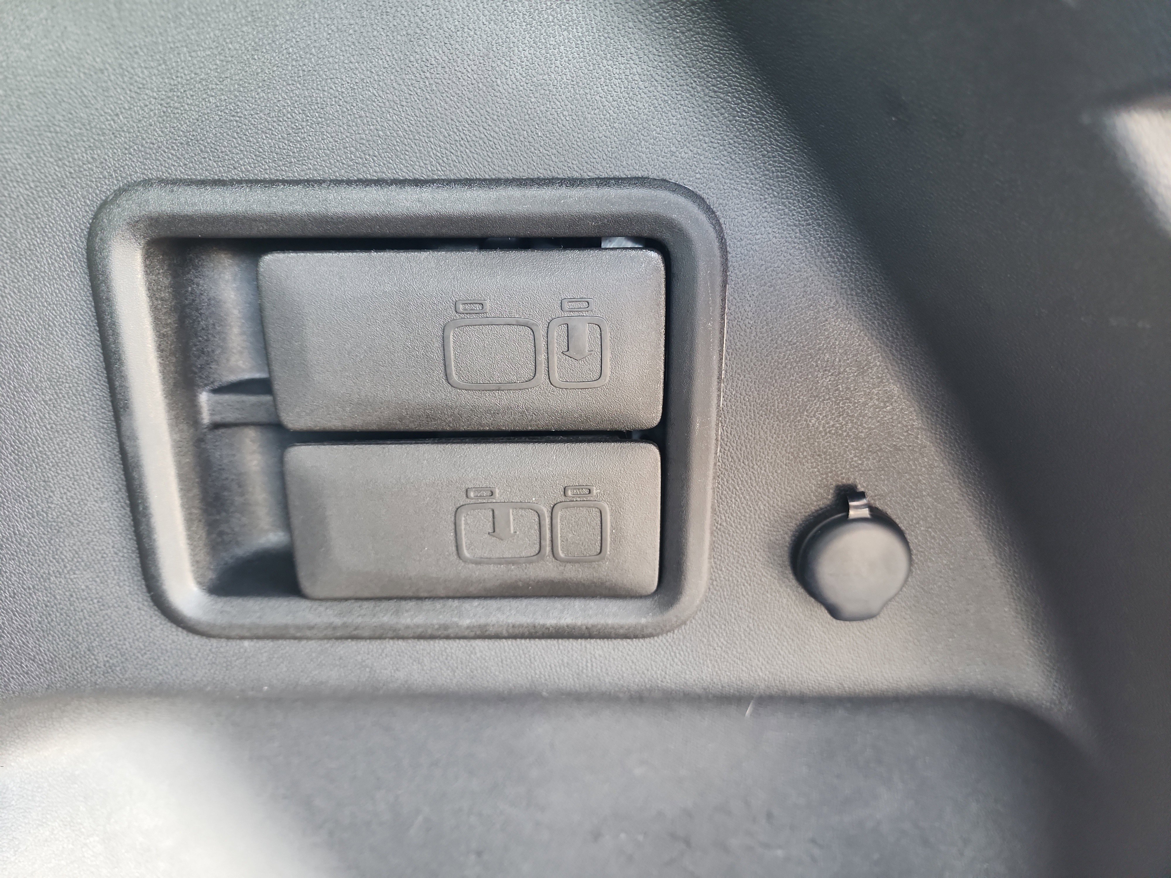 Certified 2023 Chevrolet Equinox LT AWD/4WD image 30