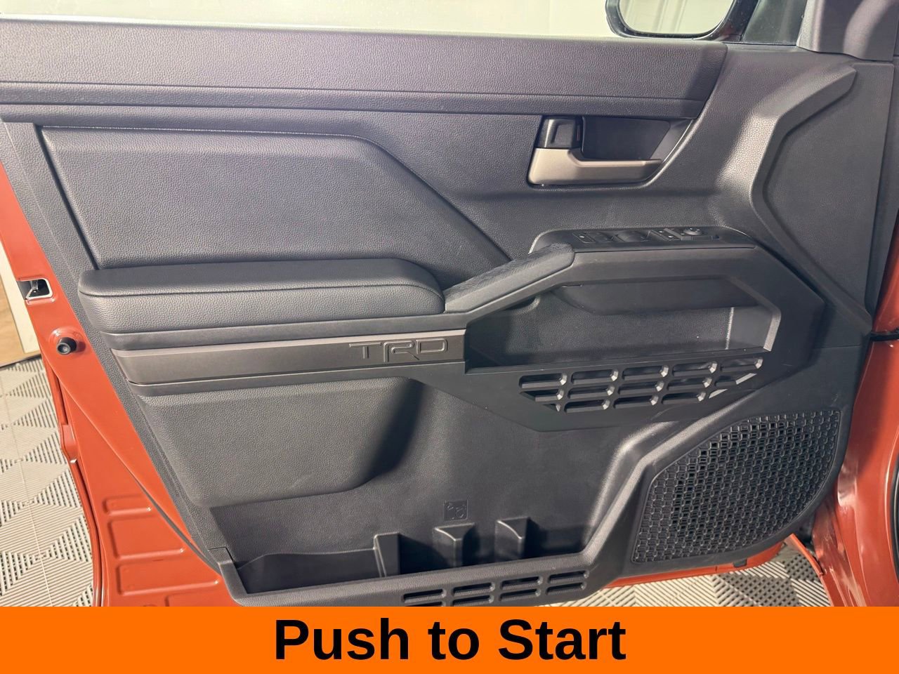 Used 2025 Toyota Tacoma TRD Off-Road image 10