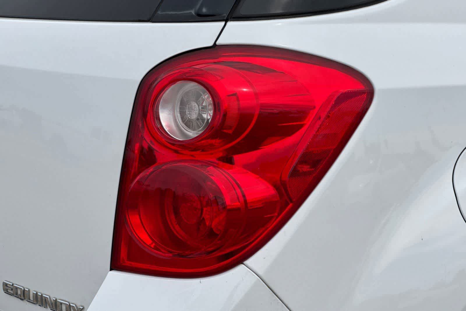 Used 2013 Chevrolet Equinox LS FWD image 28