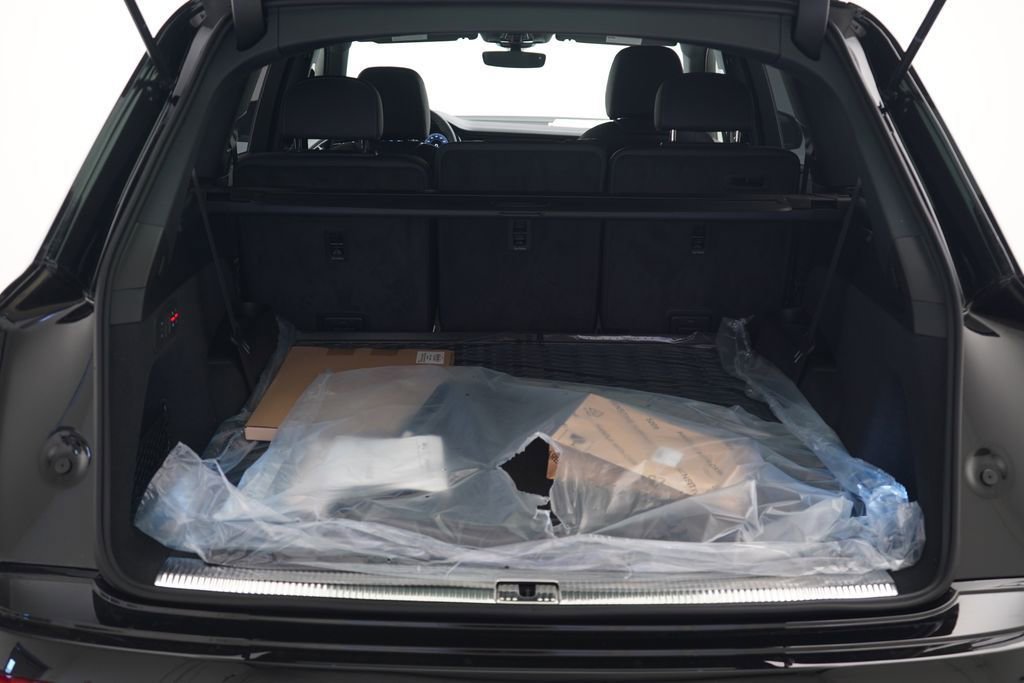 New 2026 Audi Q7 3.0T Premium Plus AWD/4WD image 11