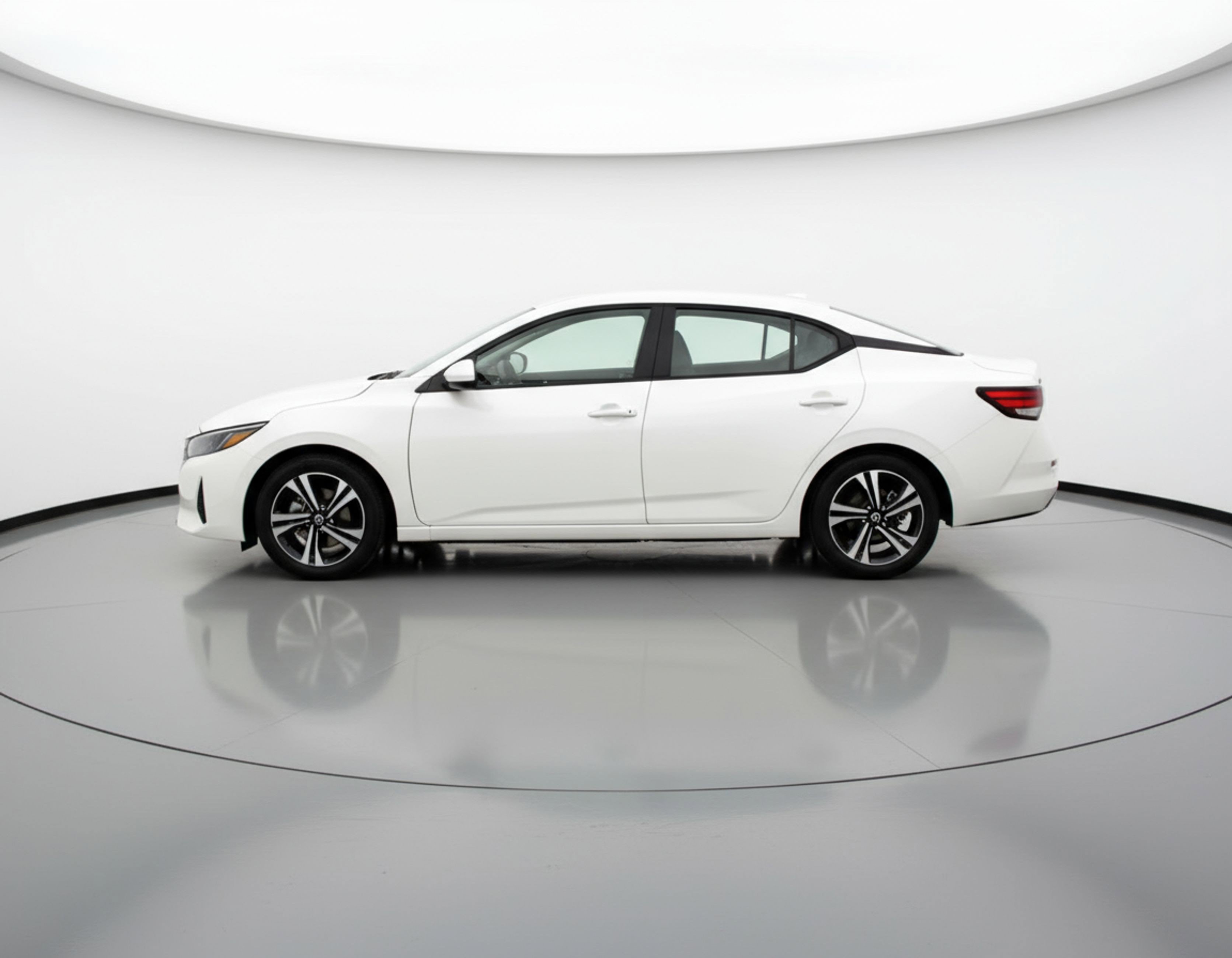Used 2024 Nissan Sentra SV FWD image 5