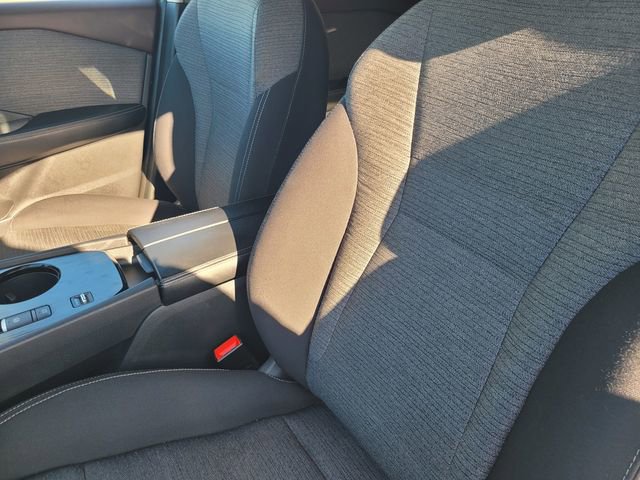 Used 2023 Nissan Rogue SV FWD image 13