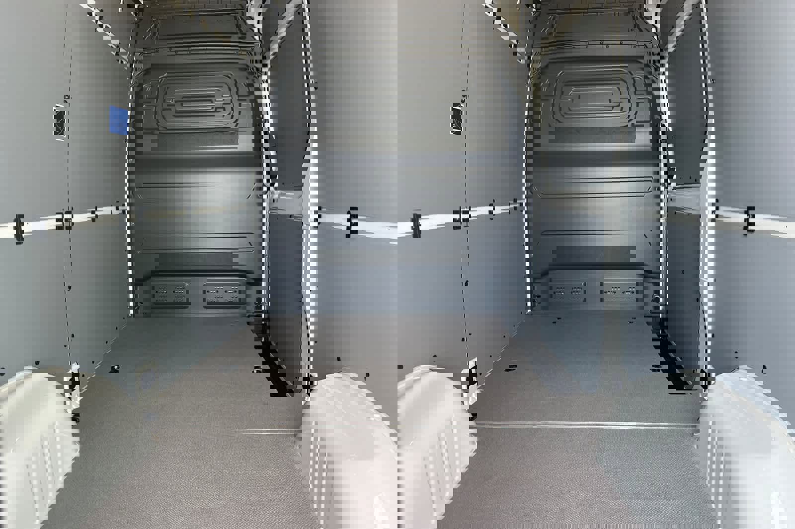 New 2025 Mercedes-Benz Sprinter 2500 image 13