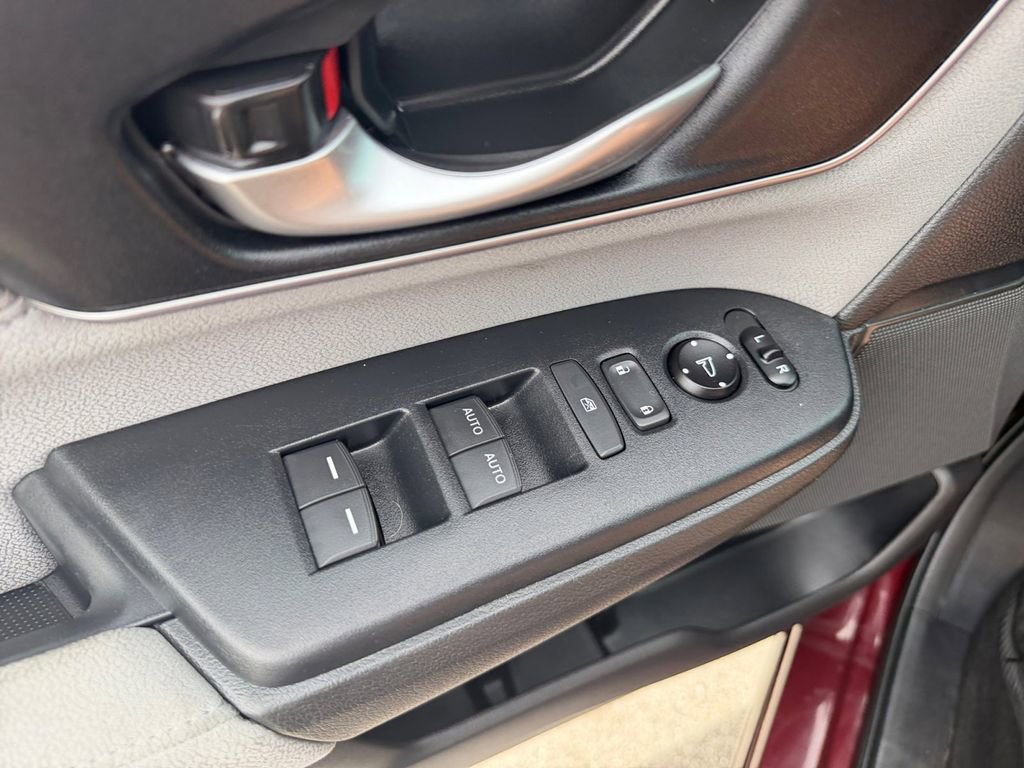 Used 2018 Honda CR-V EX image 16