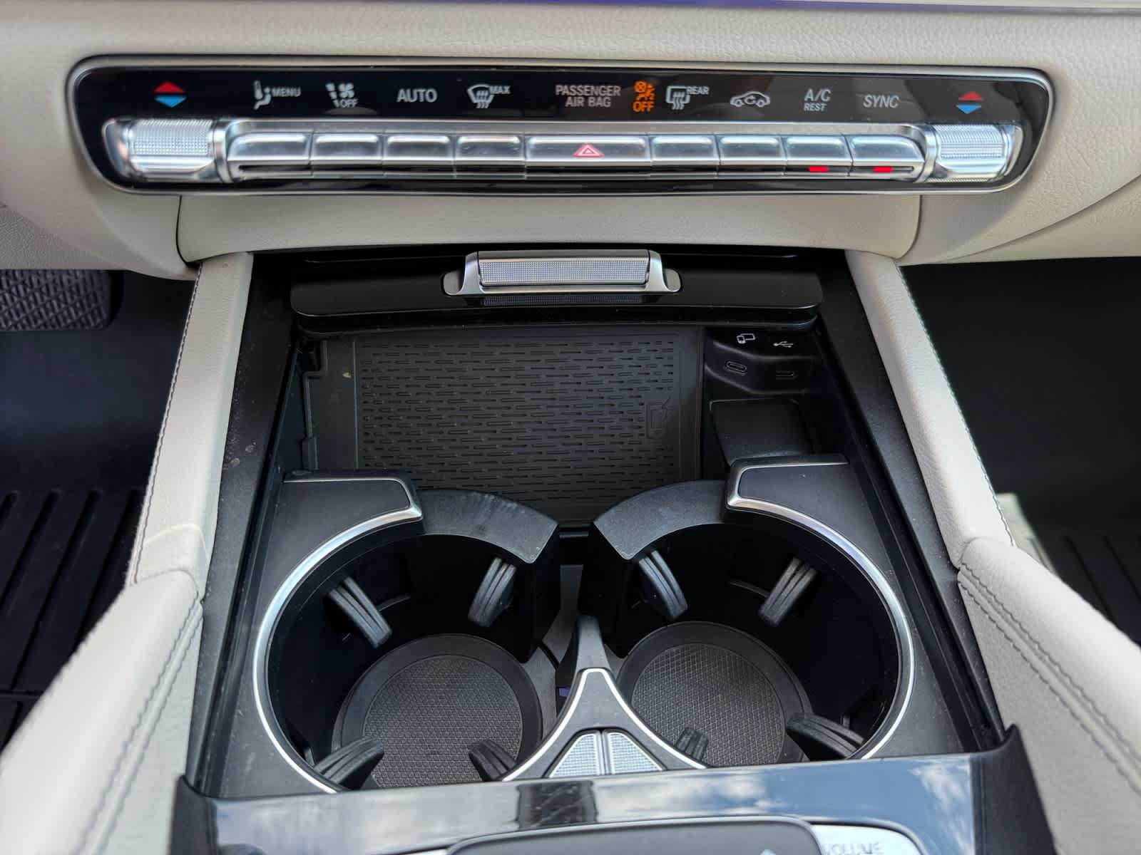 Certified 2020 Mercedes-Benz GLE 350 w/ Premium Package image 22