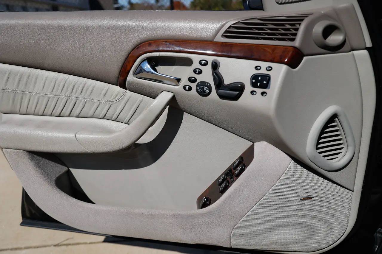 Used 2001 Mercedes-Benz S 500 image 40