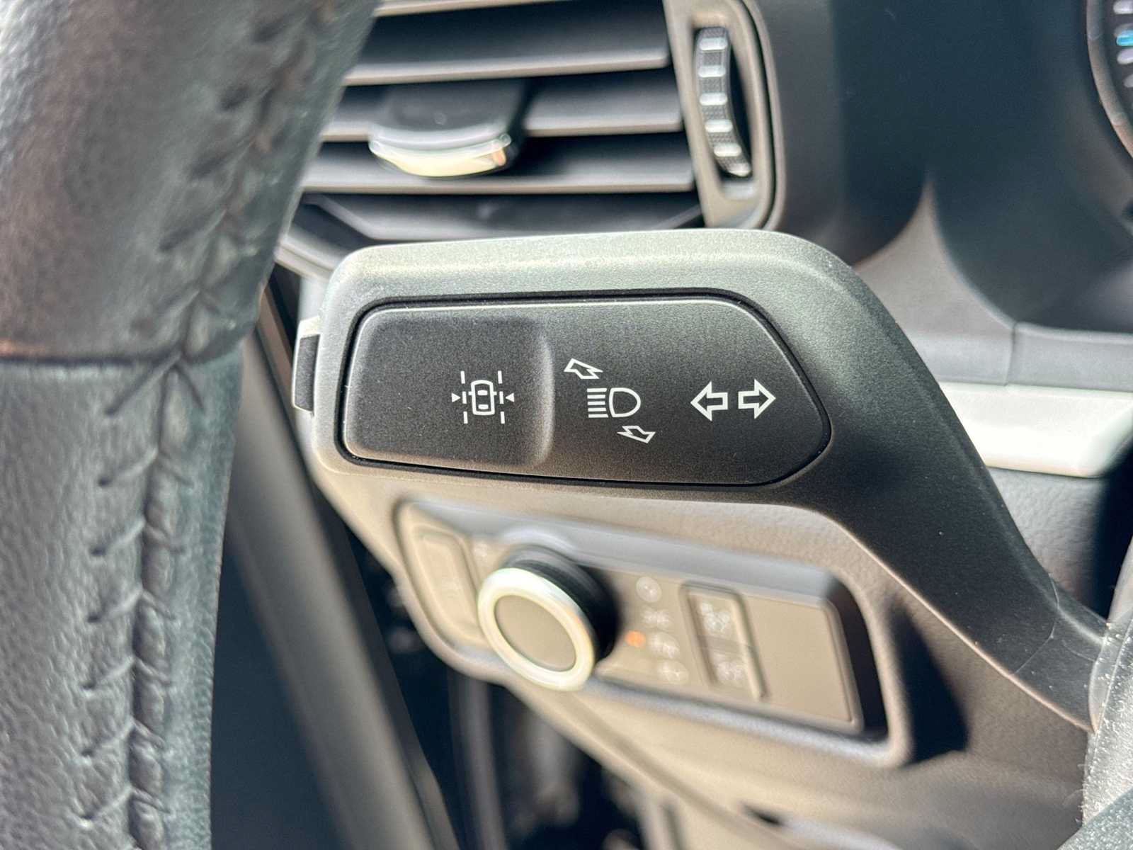 Certified 2023 Ford Explorer XLT AWD/4WD image 27