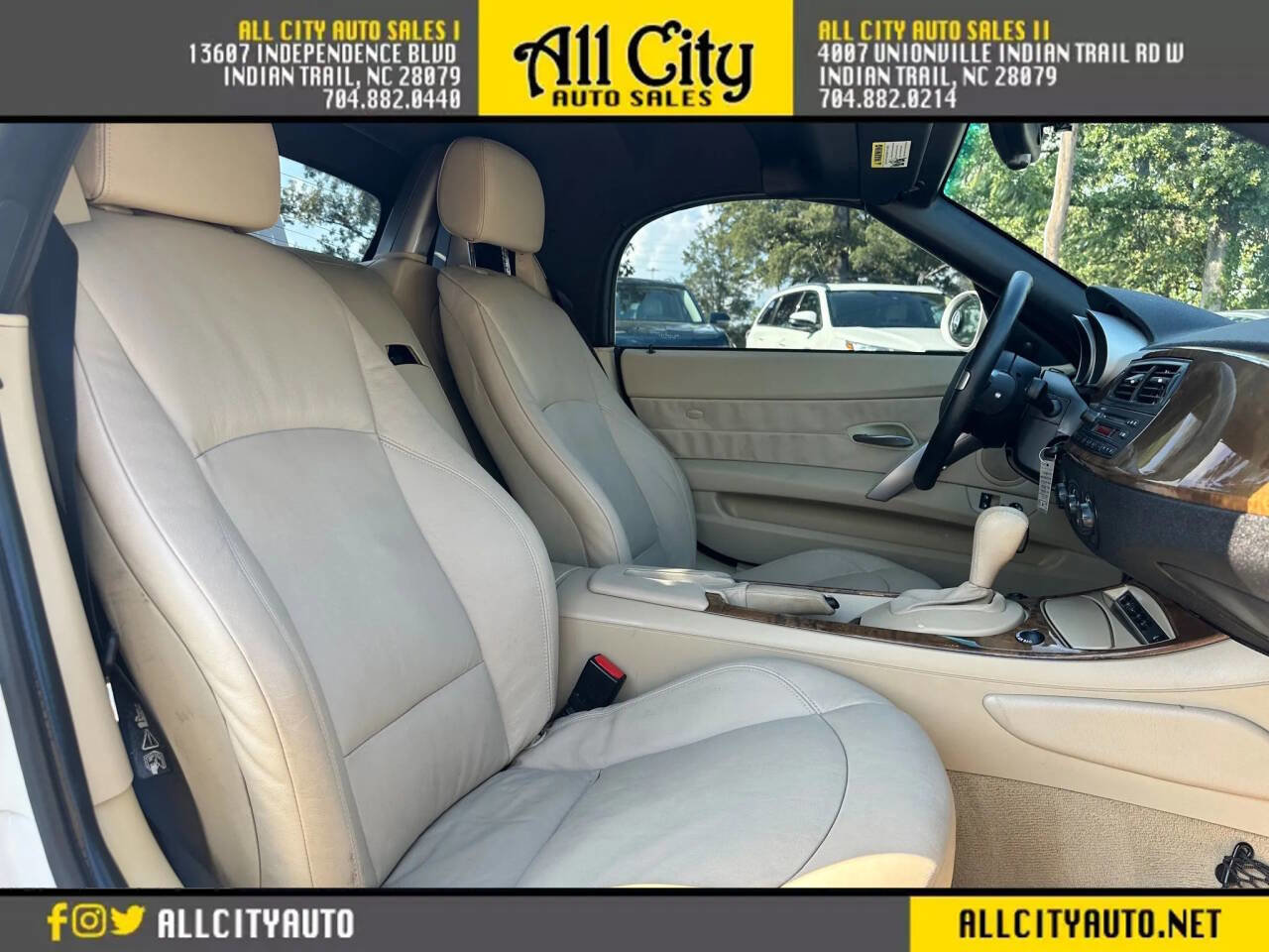 Used 2005 BMW Z4 2.5i image 10