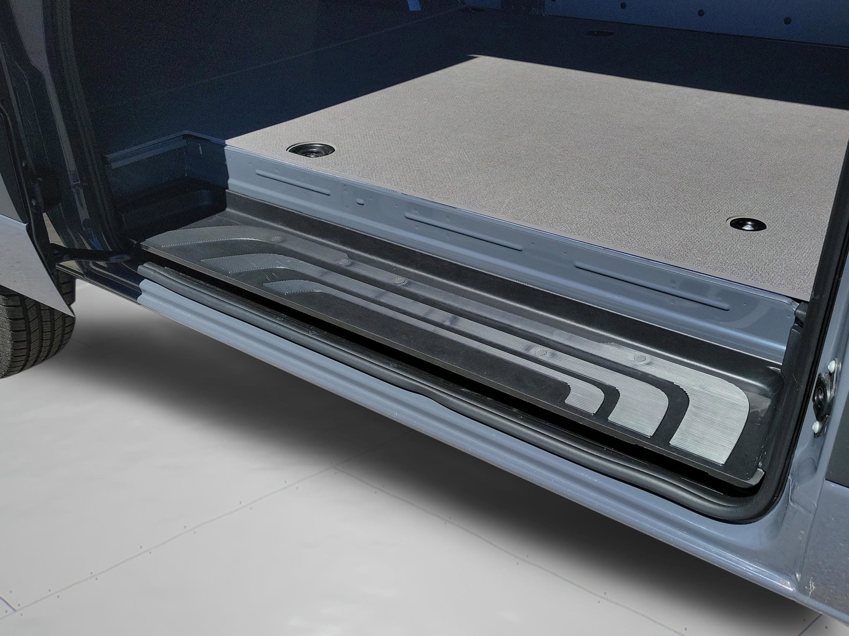 Used 2025 Mercedes-Benz Sprinter 2500 image 37