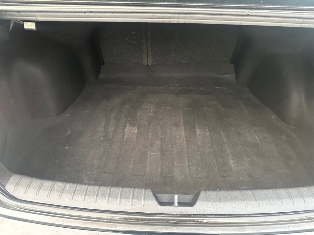 Used 2020 Kia Optima LX image 12