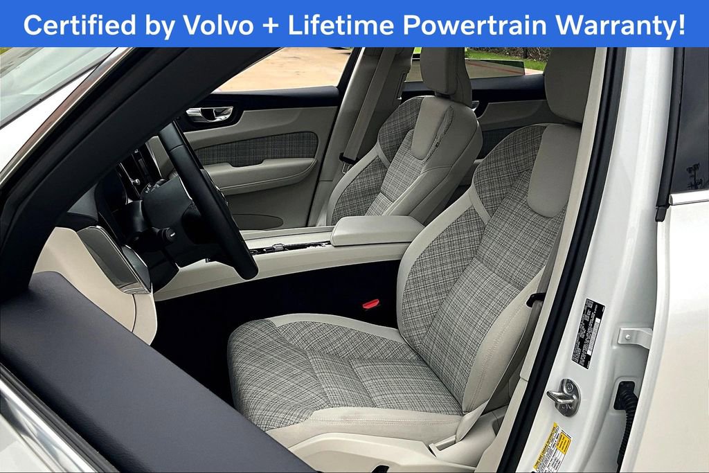 Used 2022 Volvo XC60 B5 Momentum image 31