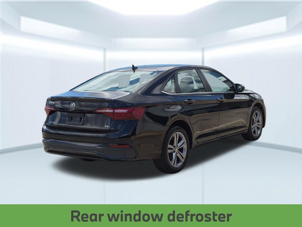 Used 2024 Volkswagen Jetta SE FWD image 6