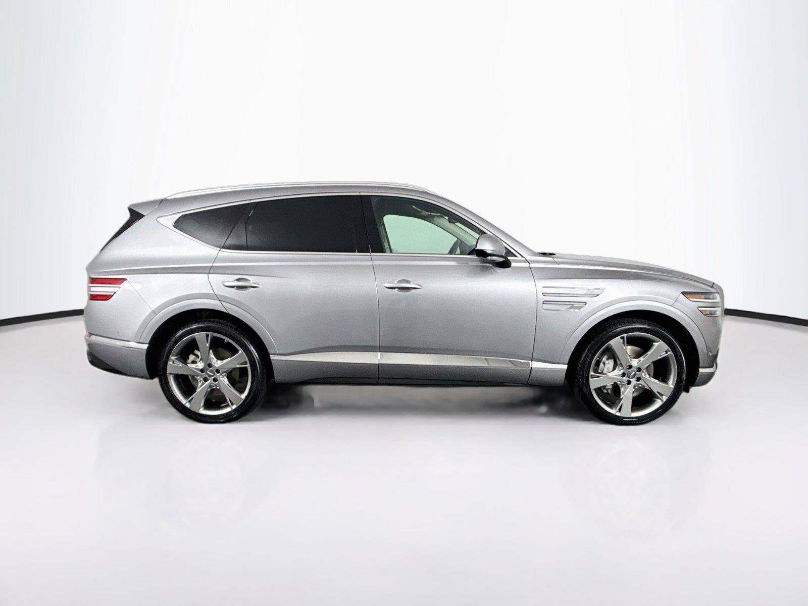 Used 2022 Genesis GV80 2.5T w/ Prestige Package 04 AWD/4WD image 11