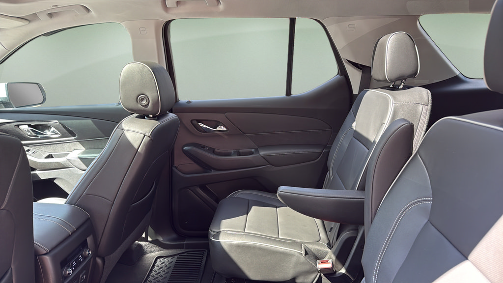 Used 2021 Chevrolet Traverse High Country AWD/4WD image 17