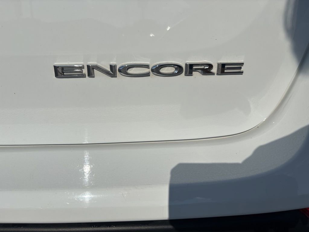 Used 2021 Buick Encore Preferred image 12