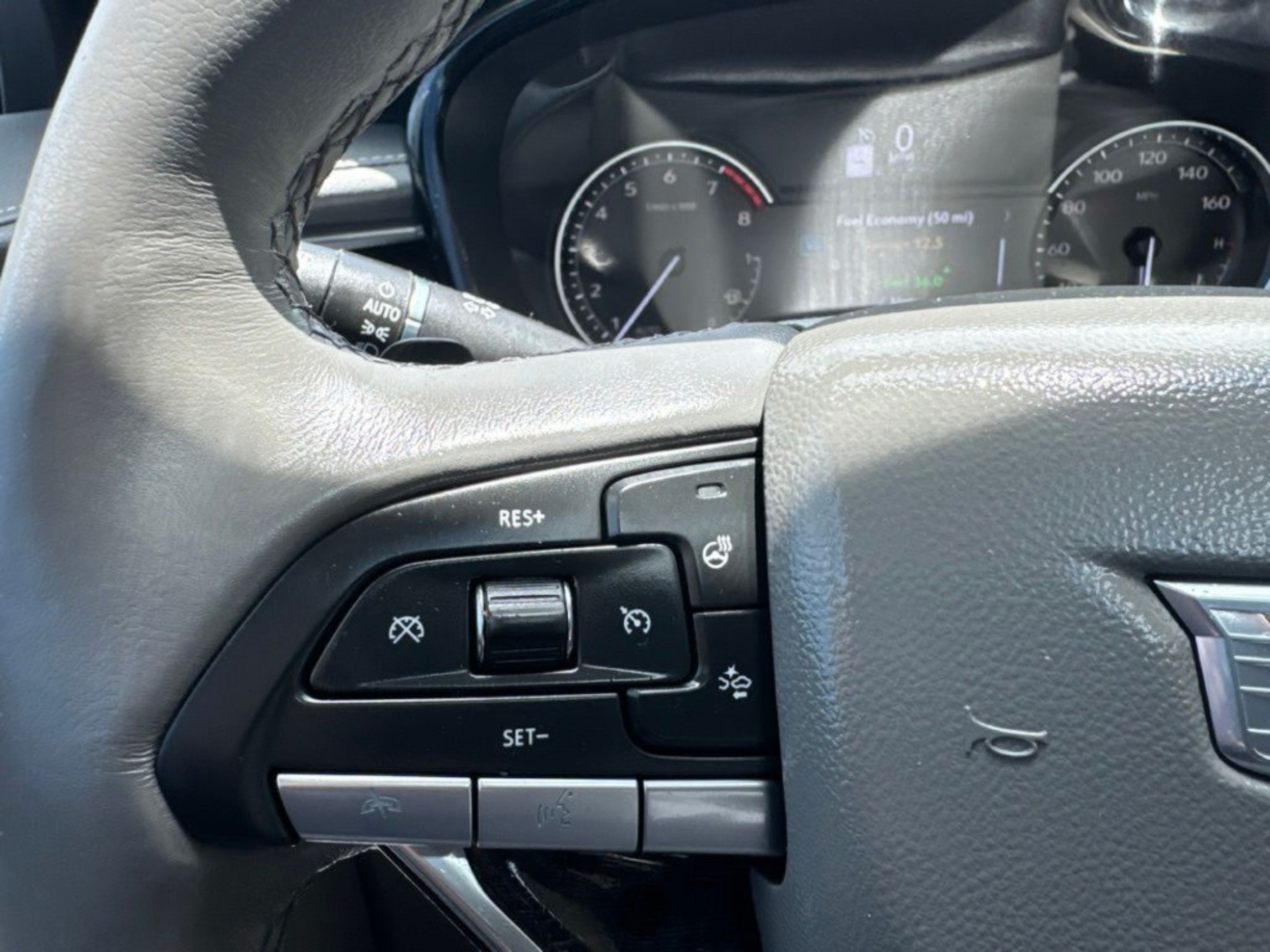 Used 2024 Cadillac XT6 Premium Luxury FWD image 18