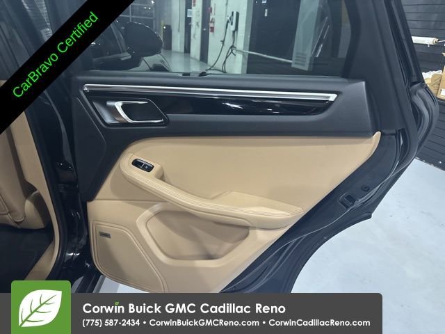 Used 2021 Porsche Macan AWD/4WD image 30