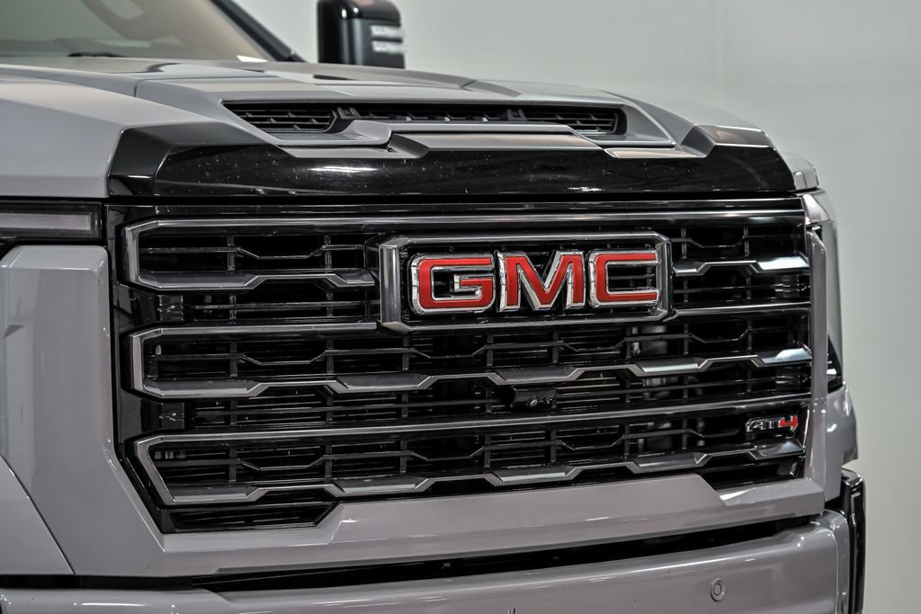 Used 2024 GMC Sierra 2500 AT4 w/ AT4 Premium Plus Package AWD/4WD image 4
