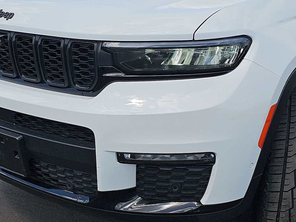 Used 2023 Jeep Grand Cherokee L Limited w/ Luxury Tech Group II image 35