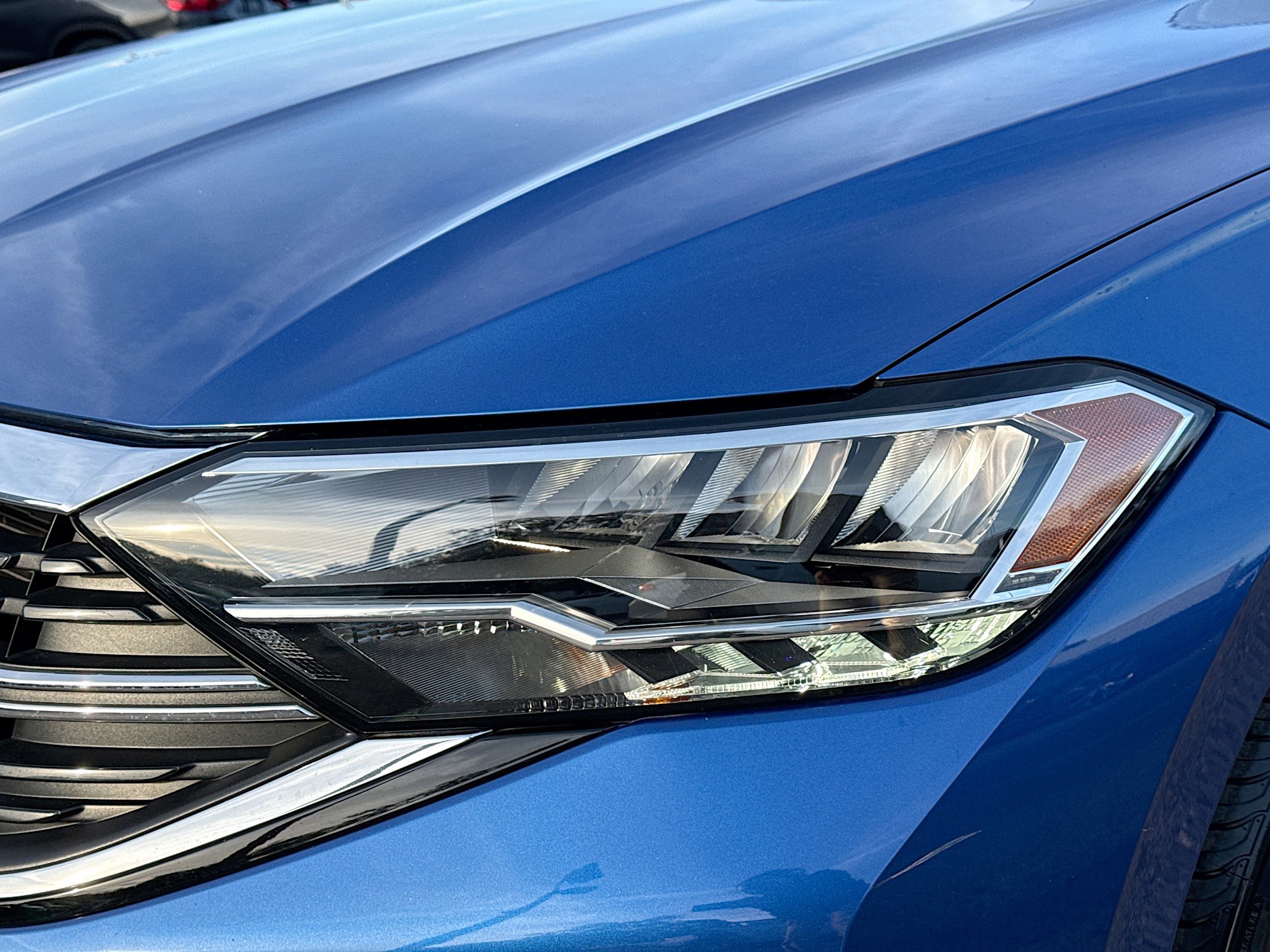 Used 2023 Volkswagen Jetta SE w/ Panoramic Sunroof Package image 9