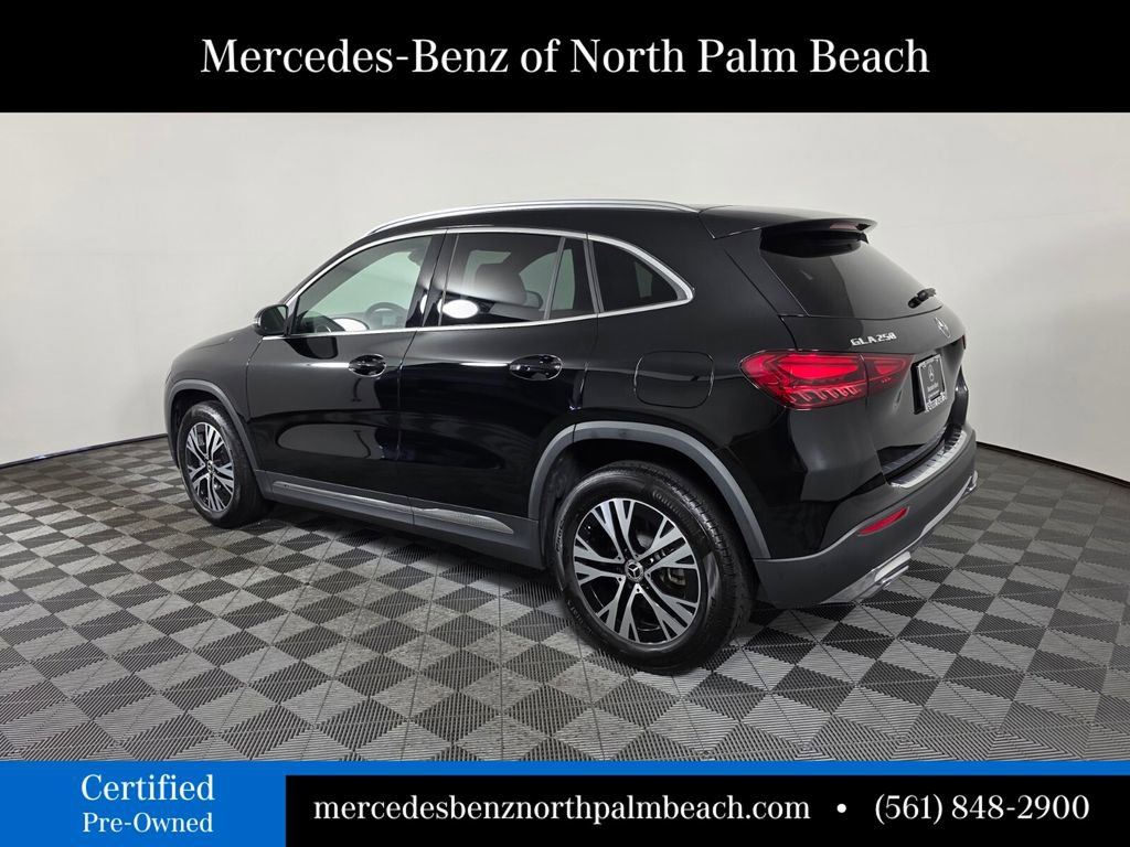 Certified 2025 Mercedes-Benz GLA 250 image 4