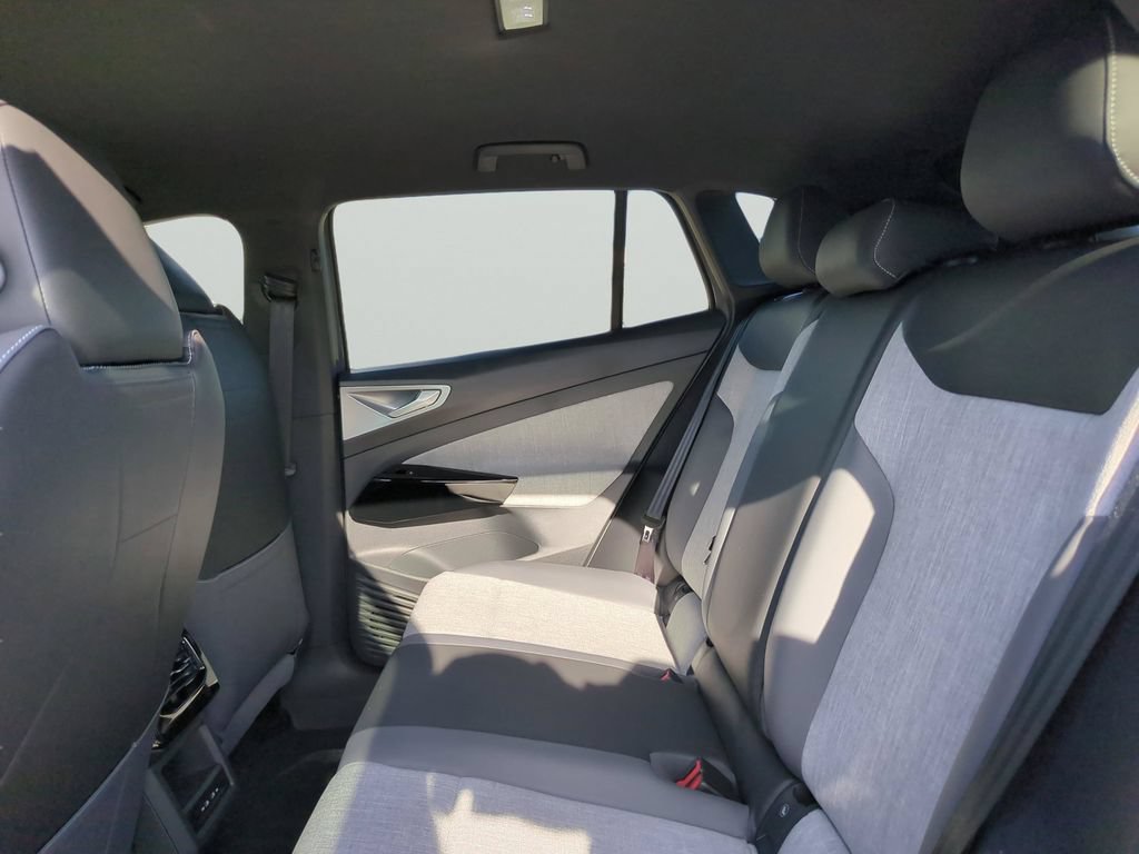 New 2026 Volkswagen ID.4 Pro RWD image 14