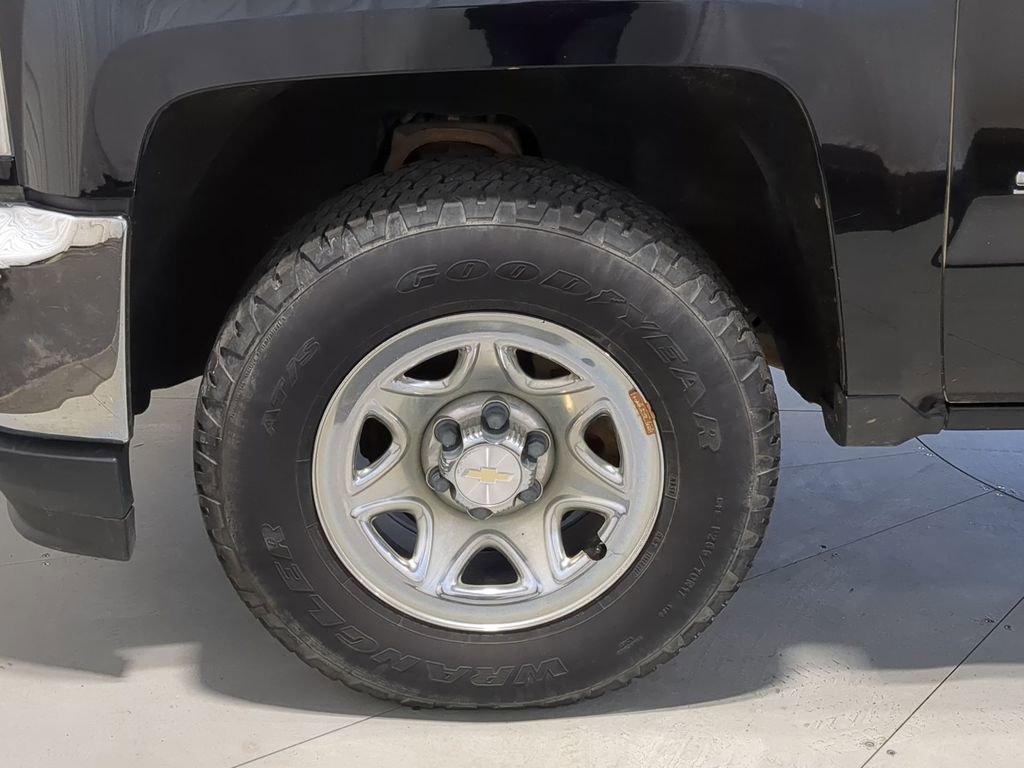 Used 2018 Chevrolet Silverado 1500 LS w/ Trailering Package AWD/4WD image 17