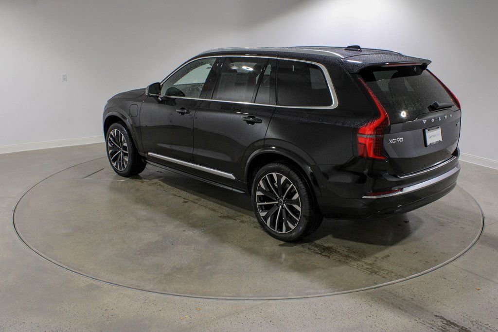 New 2026 Volvo XC90 T8 Plus w/ Protection Package Premier image 3