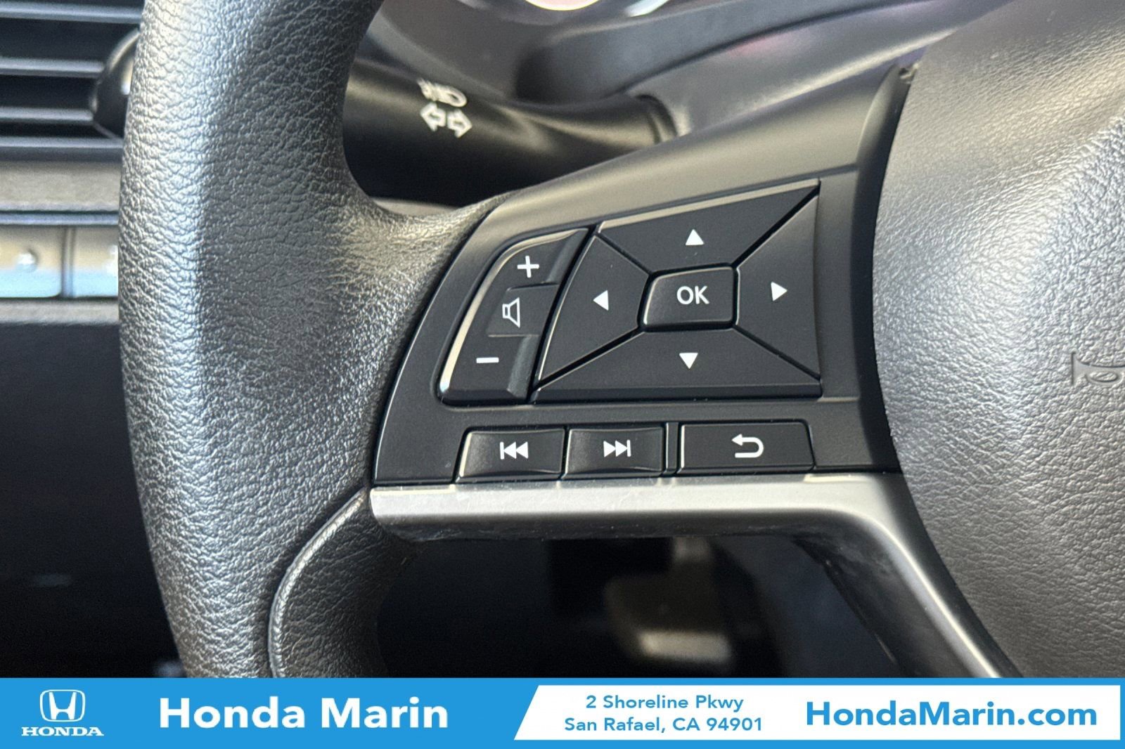 Used 2025 Nissan Altima 2.5 SV FWD image 28