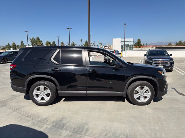 Used 2024 Honda Pilot LX image 2