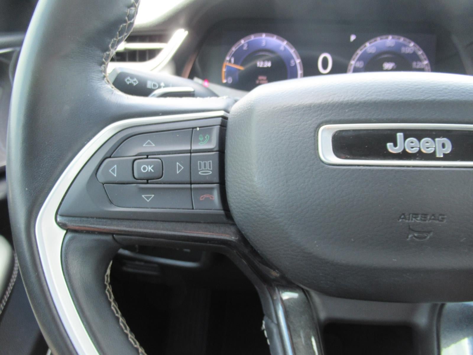 Used 2021 Jeep Grand Cherokee L Laredo w/ Luxury Tech Group I RWD image 24