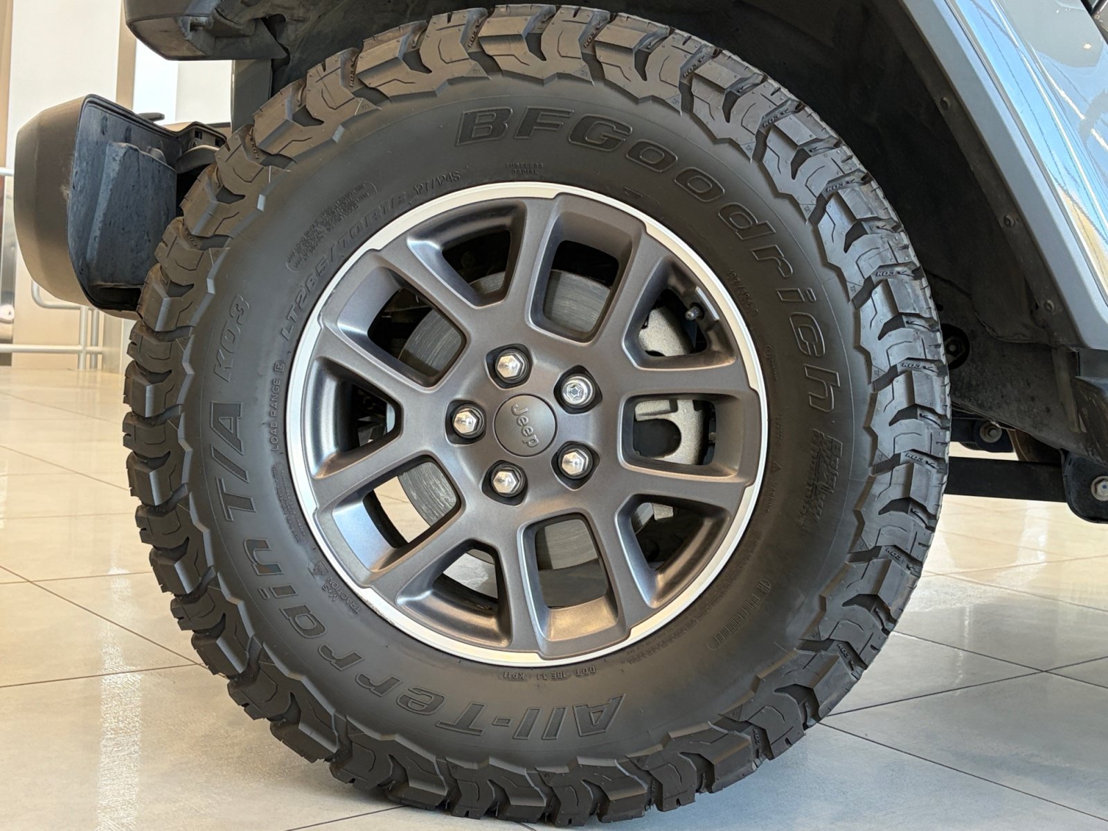 Used 2021 Jeep Gladiator Overland w/ Popular Equipment Package AWD/4WD image 11