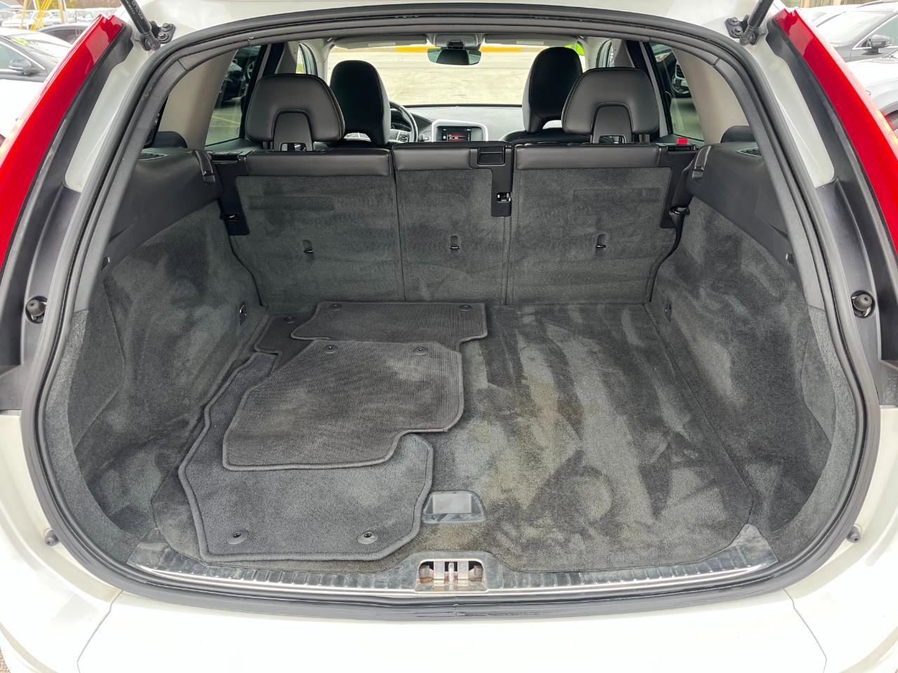 Used 2016 Volvo XC60 T5 Premier image 15