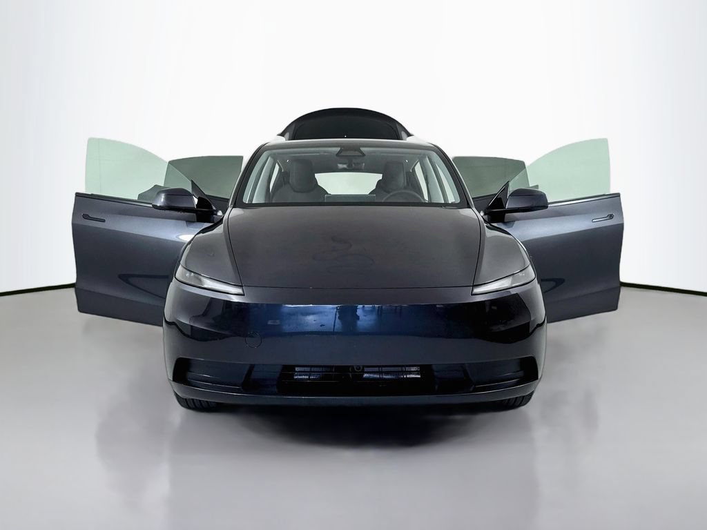 Used 2026 Tesla Model Y 2WD image 27