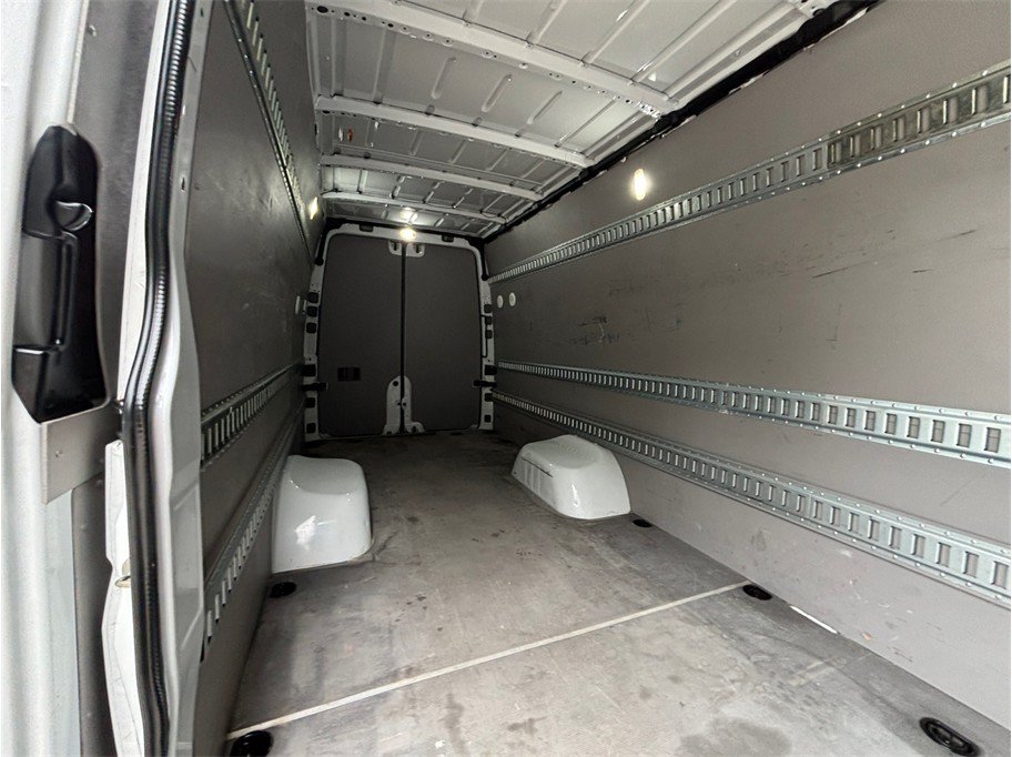 Used 2014 Mercedes-Benz Sprinter 3500 170 Extended Cargo image 27