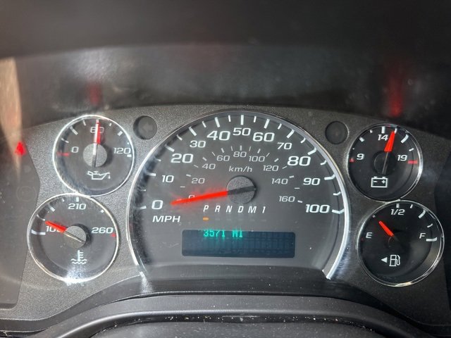 Used 2021 Chevrolet Express 2500 w/ Driver Convenience Package image 11