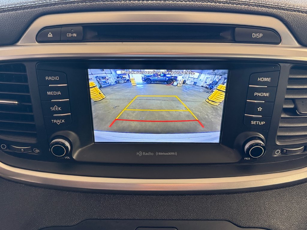 Used 2019 Kia Sorento AWD w/ LX Convenience Package image 18