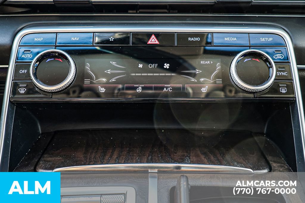Used 2024 Genesis GV80 2.5T AWD/4WD image 43