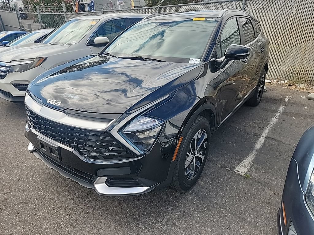 Certified 2023 Kia Sportage EX AWD/4WD image 3