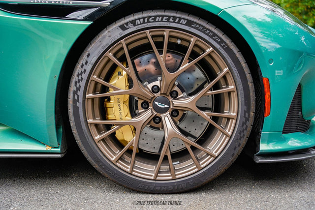 Used 2025 Aston Martin DB12 Coupe image 59