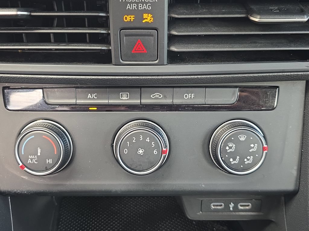 Certified 2024 Volkswagen Jetta S FWD image 24