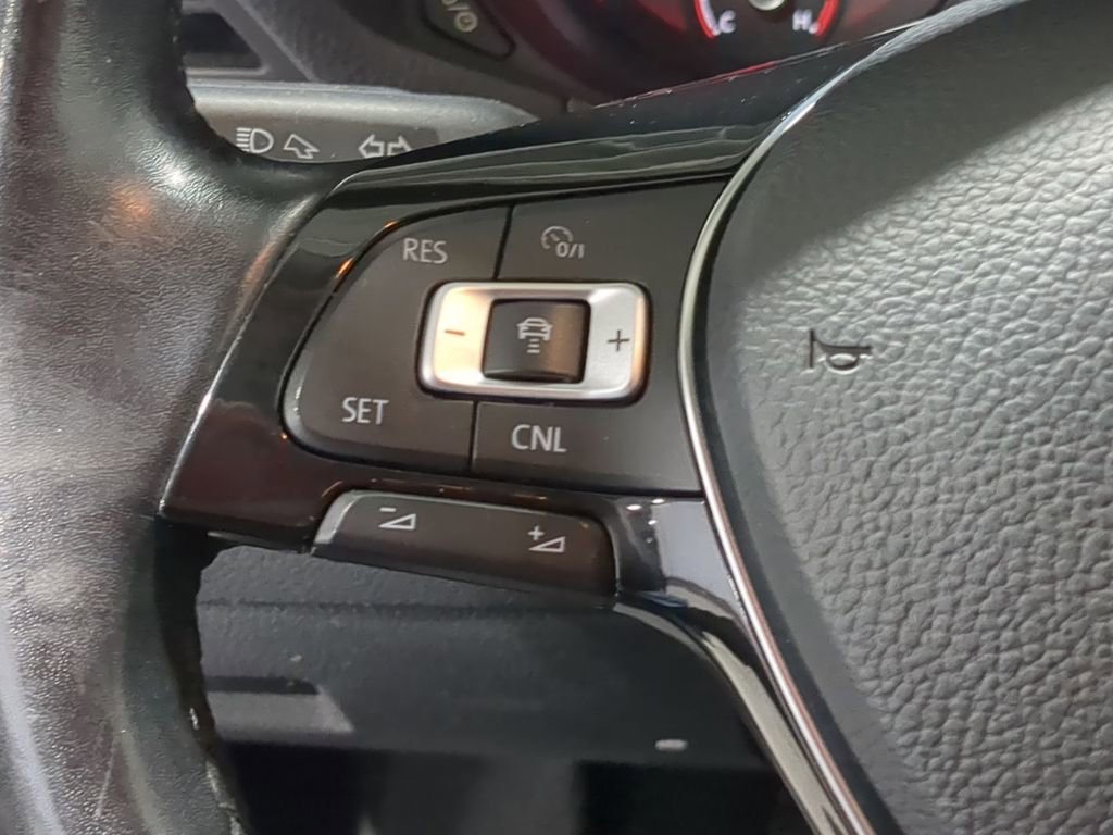 Used 2020 Volkswagen Passat 2.0T SE image 26