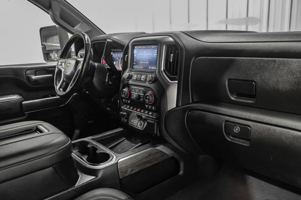 Used 2022 Chevrolet Silverado 2500 LTZ w/ LTZ Convenience Package AWD/4WD image 12